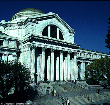 Washington, DC: Smithsonian