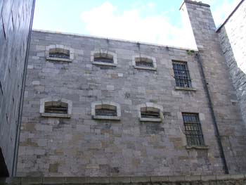 406-kilmainham-gaol-rockyard