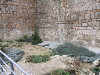 Garden at the base of the city walls of Ávila