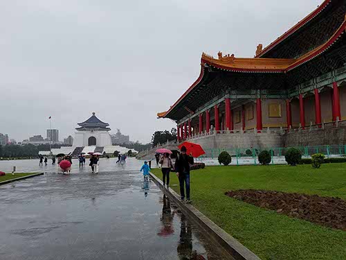 Liberty Square... this included the National Theater, National Concert Hall, Freedom Park, and Chang Kai-shek memorial. We saw the changing of the guard, and wandered the gardens, by the lily ponds, waterfall, bridges, and koi.